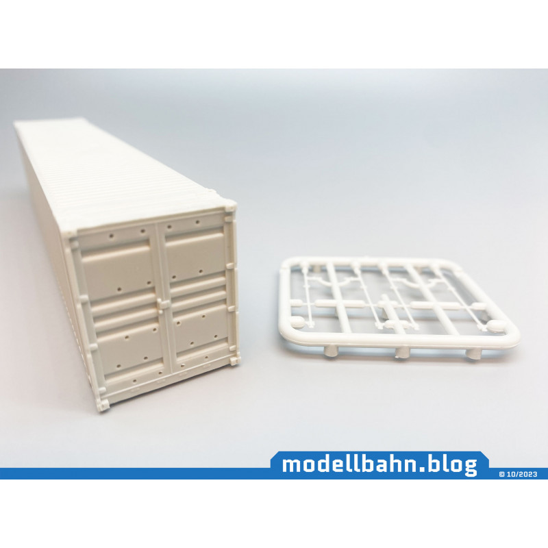 Grey colored 45ft container unpainted for crafting in 1:87 (H0)